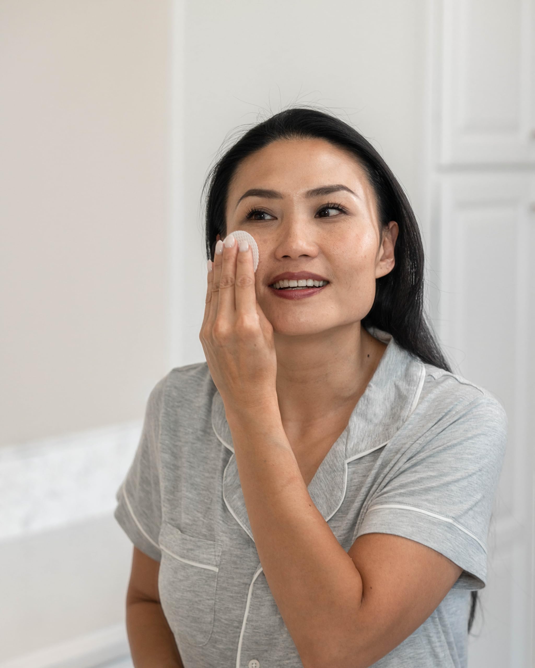 Perfect Image: pad para quitar maquillaje antes del peeling, uso cómodo.