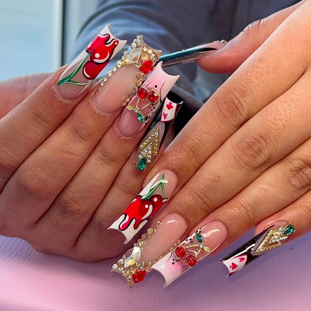 Pizadix dijes para uñas con lazos, ideal para un acabado delicado.