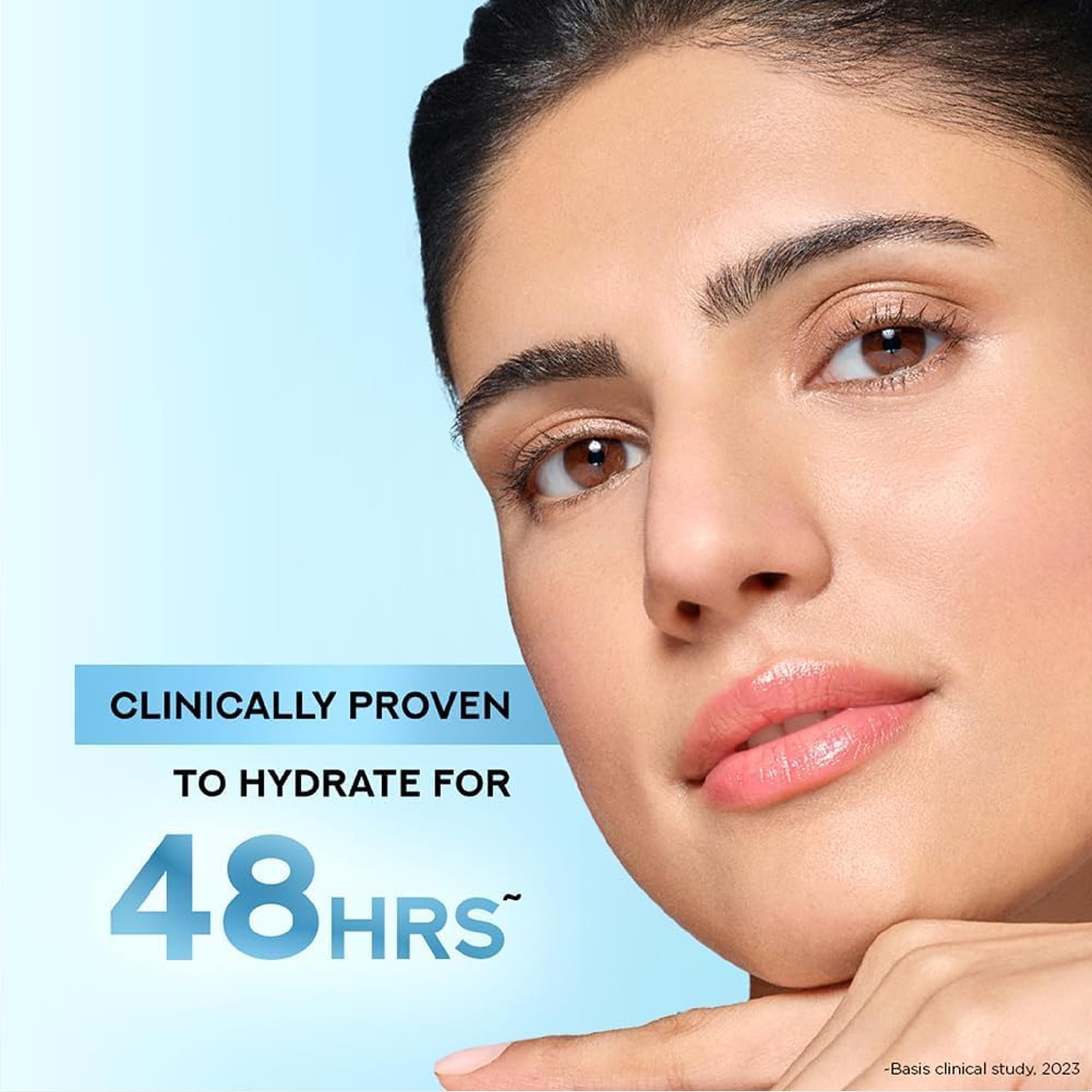 Pond's Super Light Gel hidrata 24h sin sensación grasa.