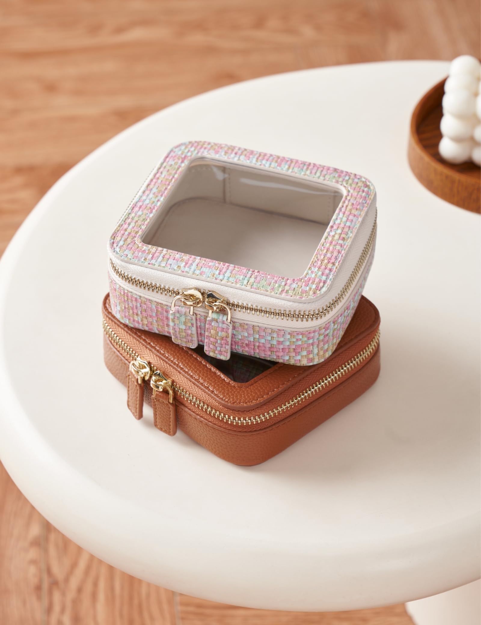 Popvibe diseño elegante y práctico para cosméticos y accesorios.