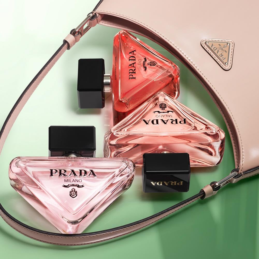 Prada Paradoxe Virtual Flower: empaque elegante, perfecto para regalo.
