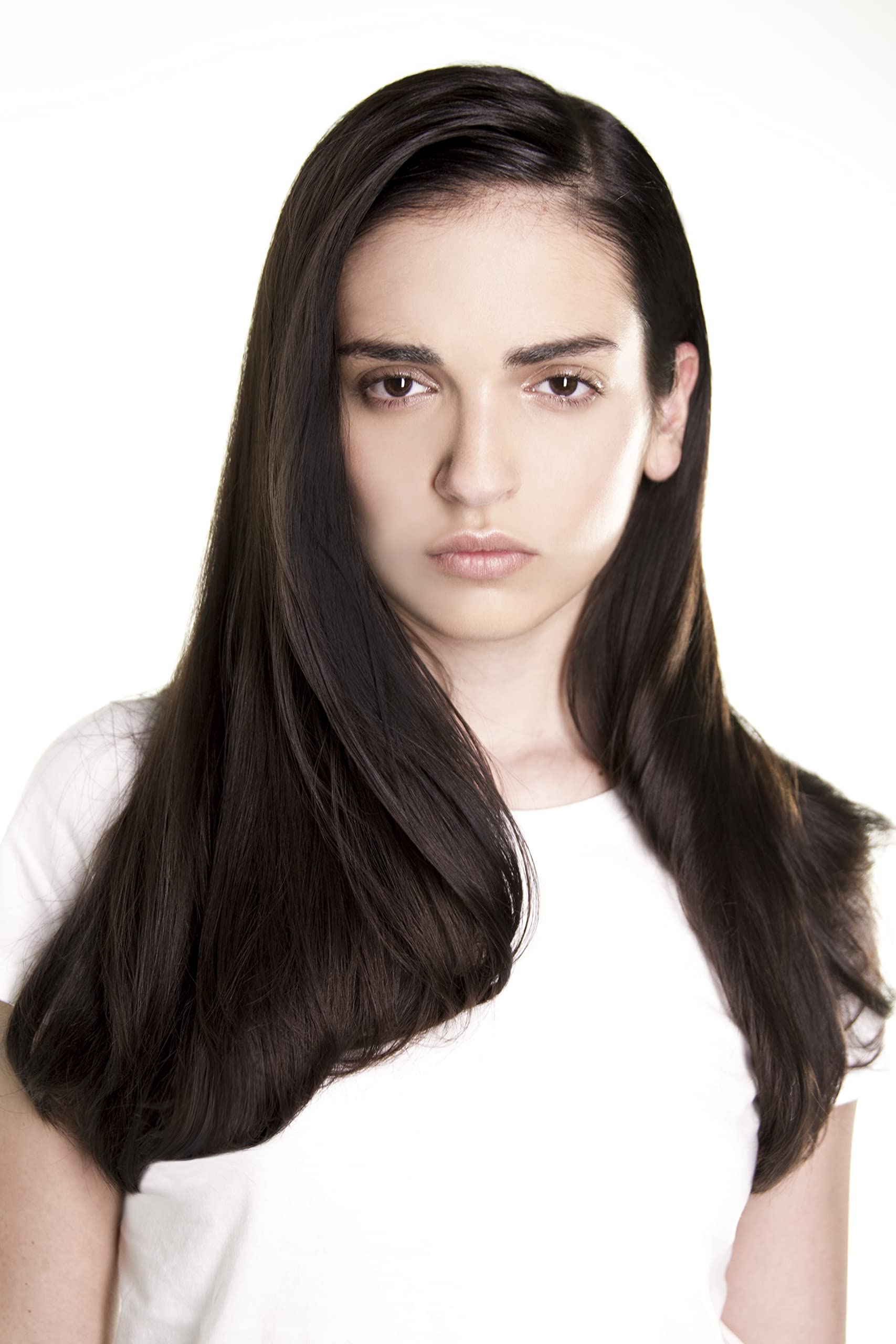 R+Co Foil Frizz + Static Spray mejora la textura y brillo del cabello.