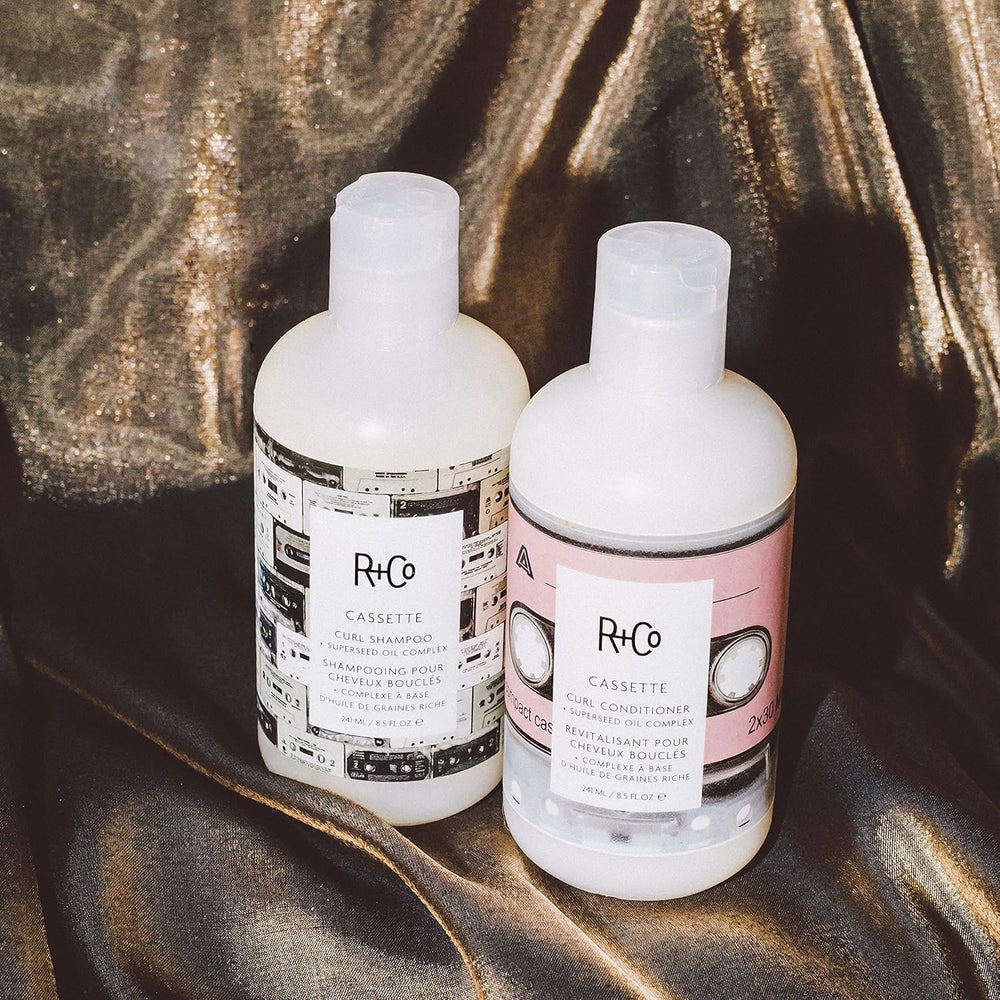 R+Co Superseed Aceite, bote: nutre y ayuda a la hidratación.