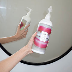 R+Co Televisión, textura cremosa que facilita desenredar y suavizar el cabello.