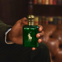 Polo de Ralph Lauren: rociado en puntos de pulso ofrece presencia duradera.