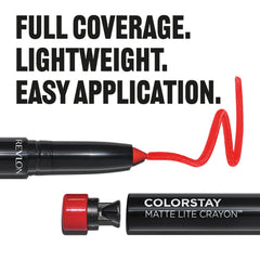 REVLON ColorStay Matte Lite Crayon Lipstick, textura mate suave para labios.