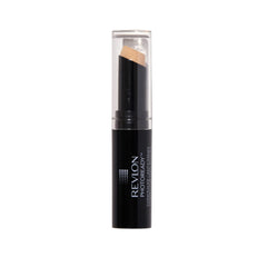 REVLON Concealer Stick aplicado para un acabado uniforme en la piel