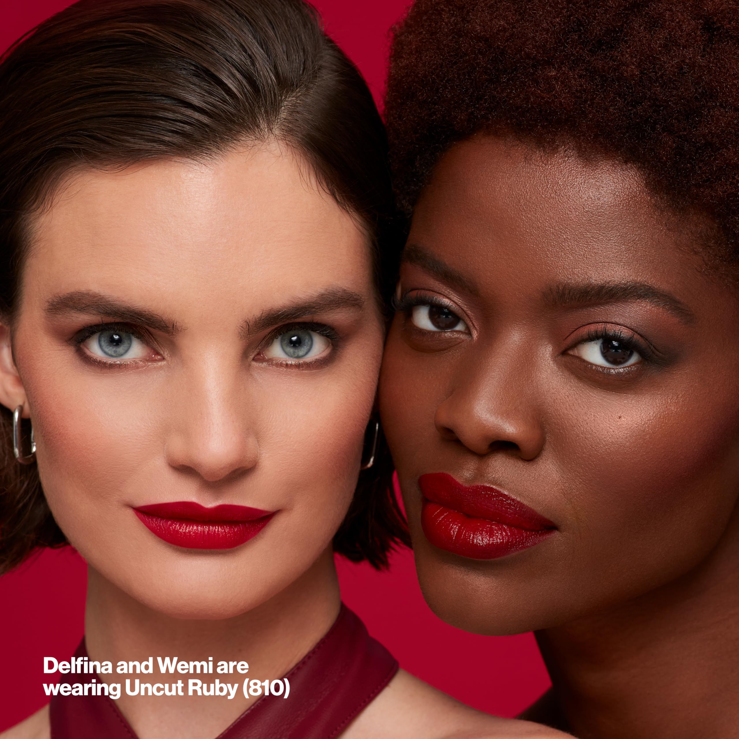 Revlon Labial, envase cómodo para retoques rápidos durante el día.