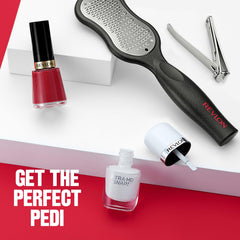 Manicura con REVLON Super Lustrous Esmalte, acabado brillante y resistente.