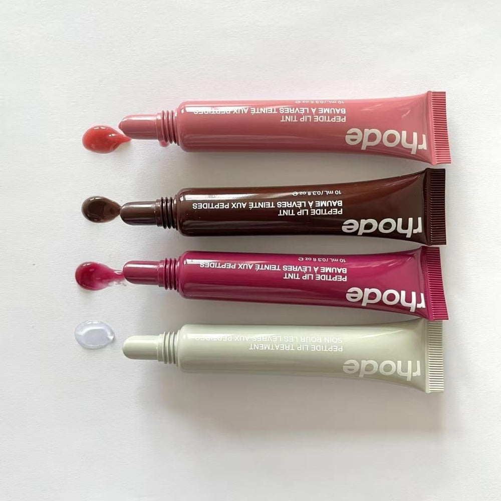Rhode Brillo Tinte Labial: empaque elegante y práctico para viaje.