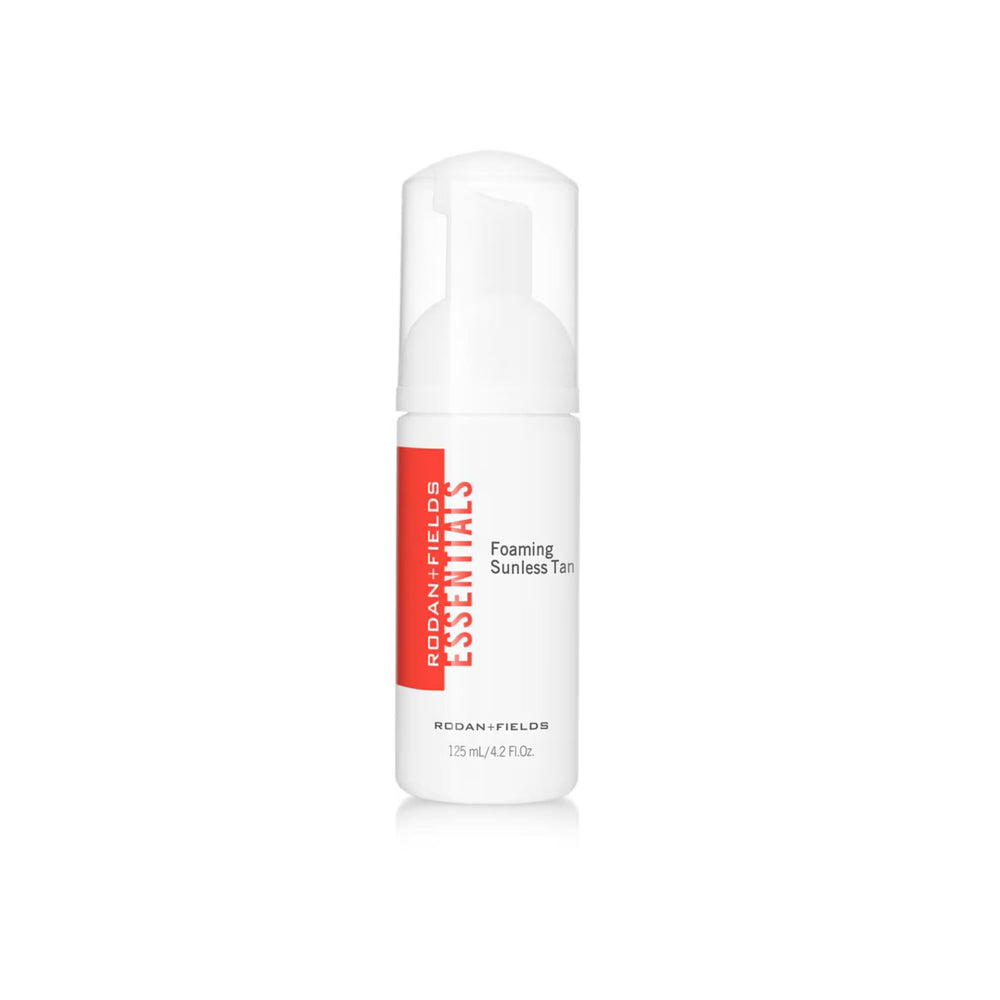 Rodan + Fields mousse autobronzante sans soleil, application facile pour un teint naturel.