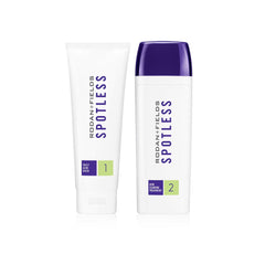 Rodan + Fields Spotless Regimen, botella vertiendo producto para limpieza facial suave