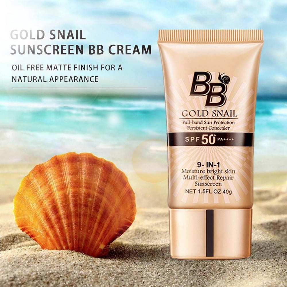 Cobertura uniforme con Rosarden BB Cream para un look fresco.