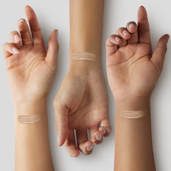 SACE LADY matte liquid foundation kit delivers a natural finish.