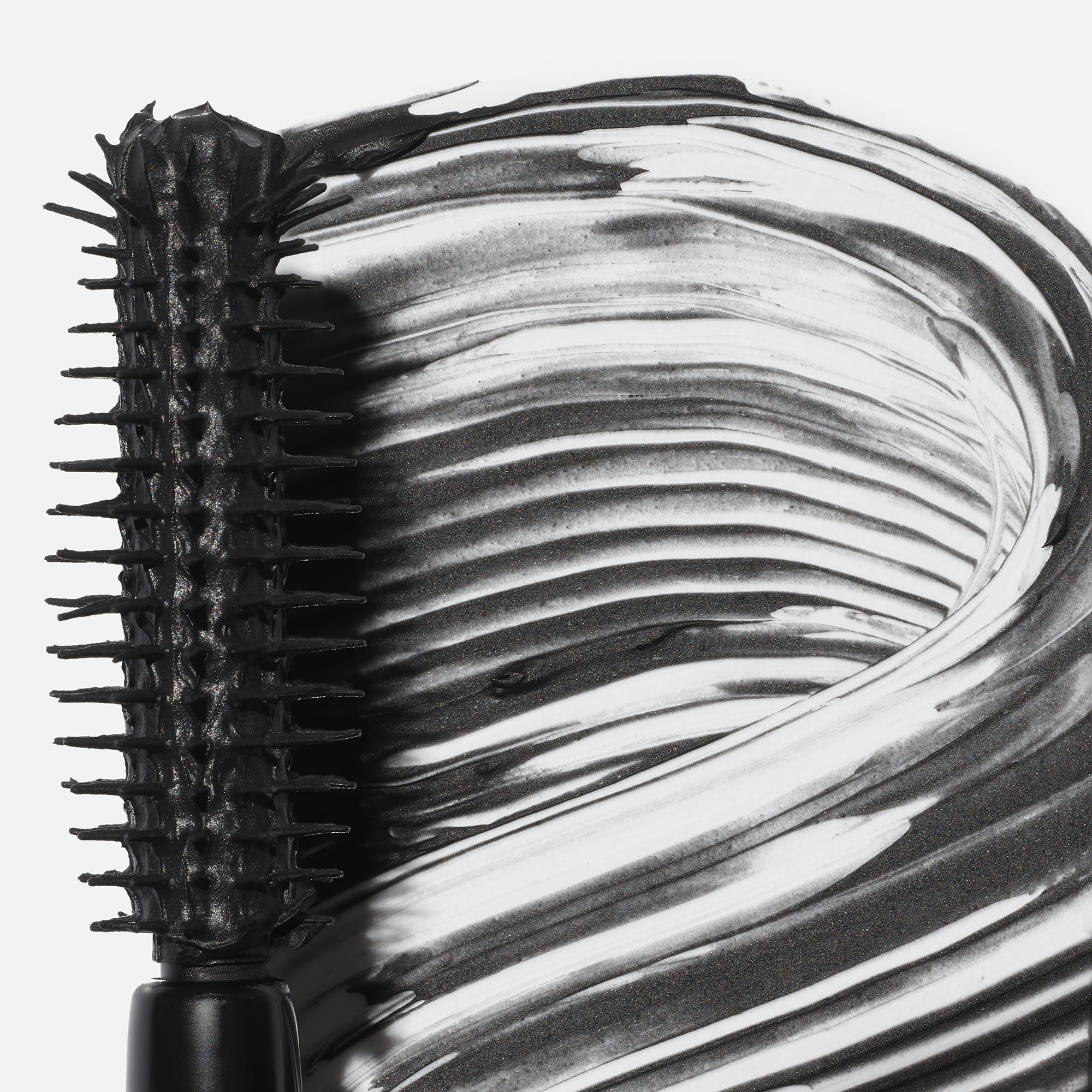 Saie Mini Mascara 101, una capa para un look natural y ligero.