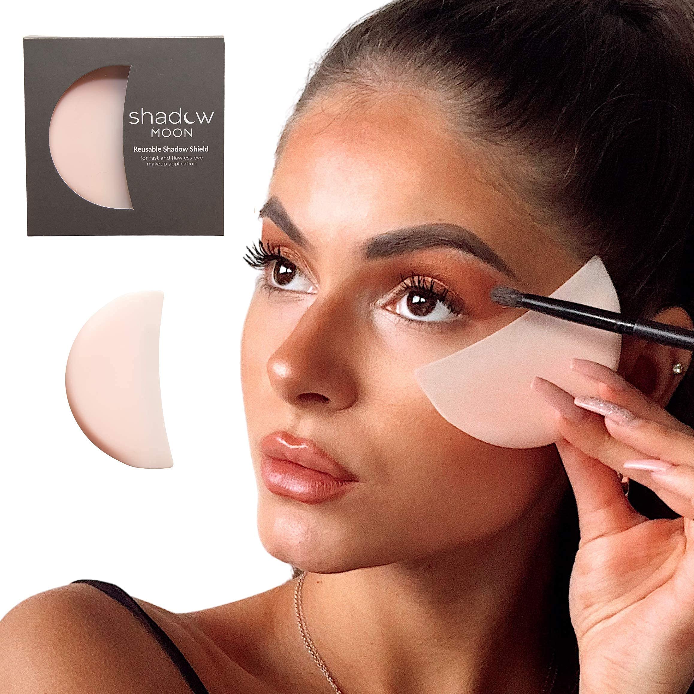 Shadow Moon guía para delineador y sombras, bordes rectos con precisión.