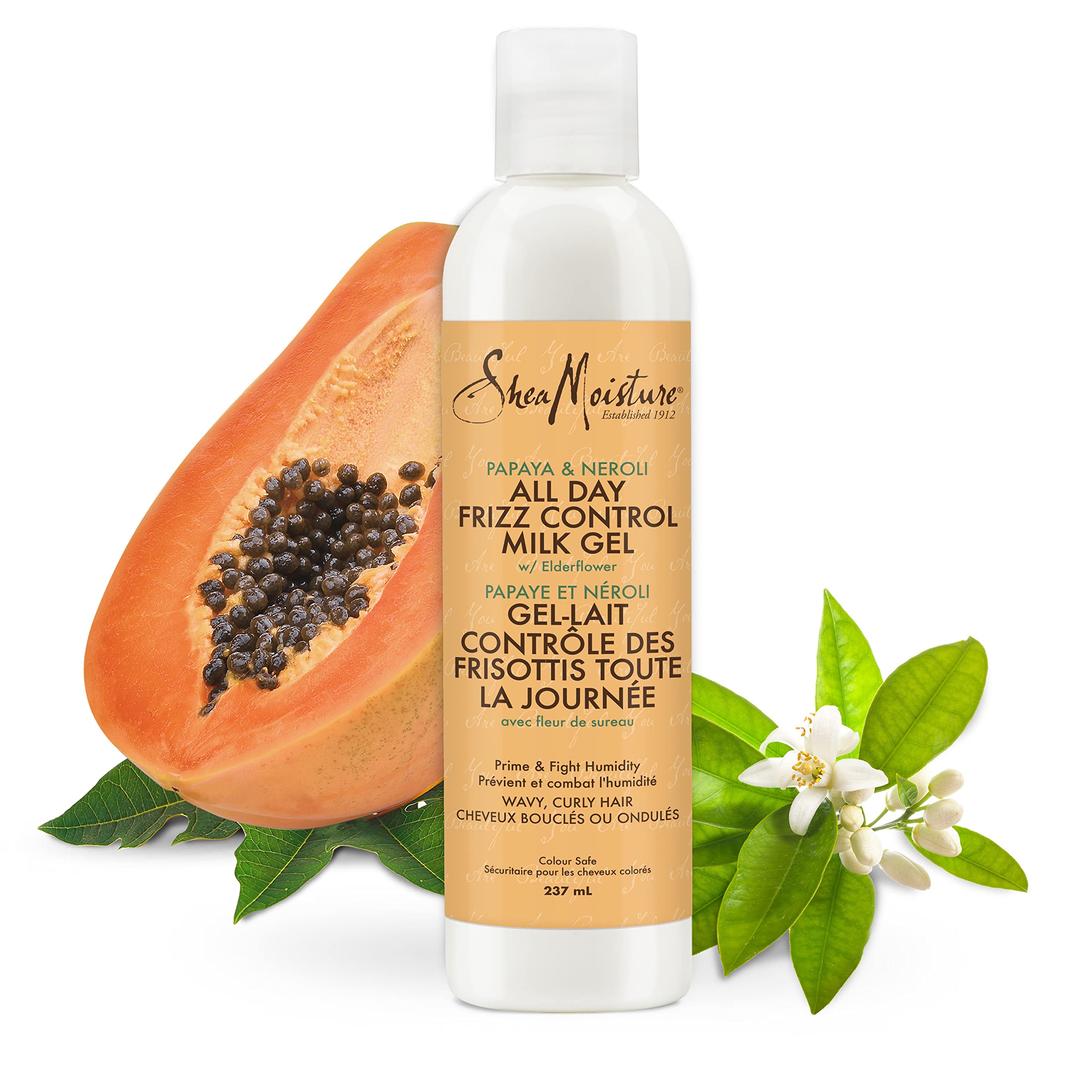 Aplicación en cabello húmedo para definir rizos desde las puntas con SheaMoisture