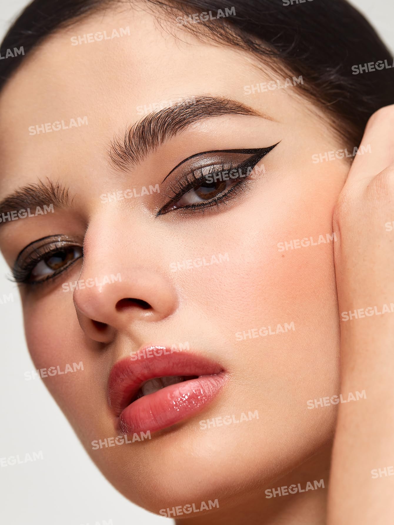 SHEGLAM Think Sharp ojos definidos con delineado nítido