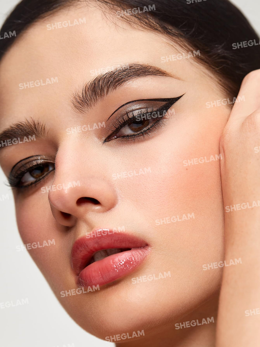 SHEGLAM Think Sharp ojos definidos con delineado nítido