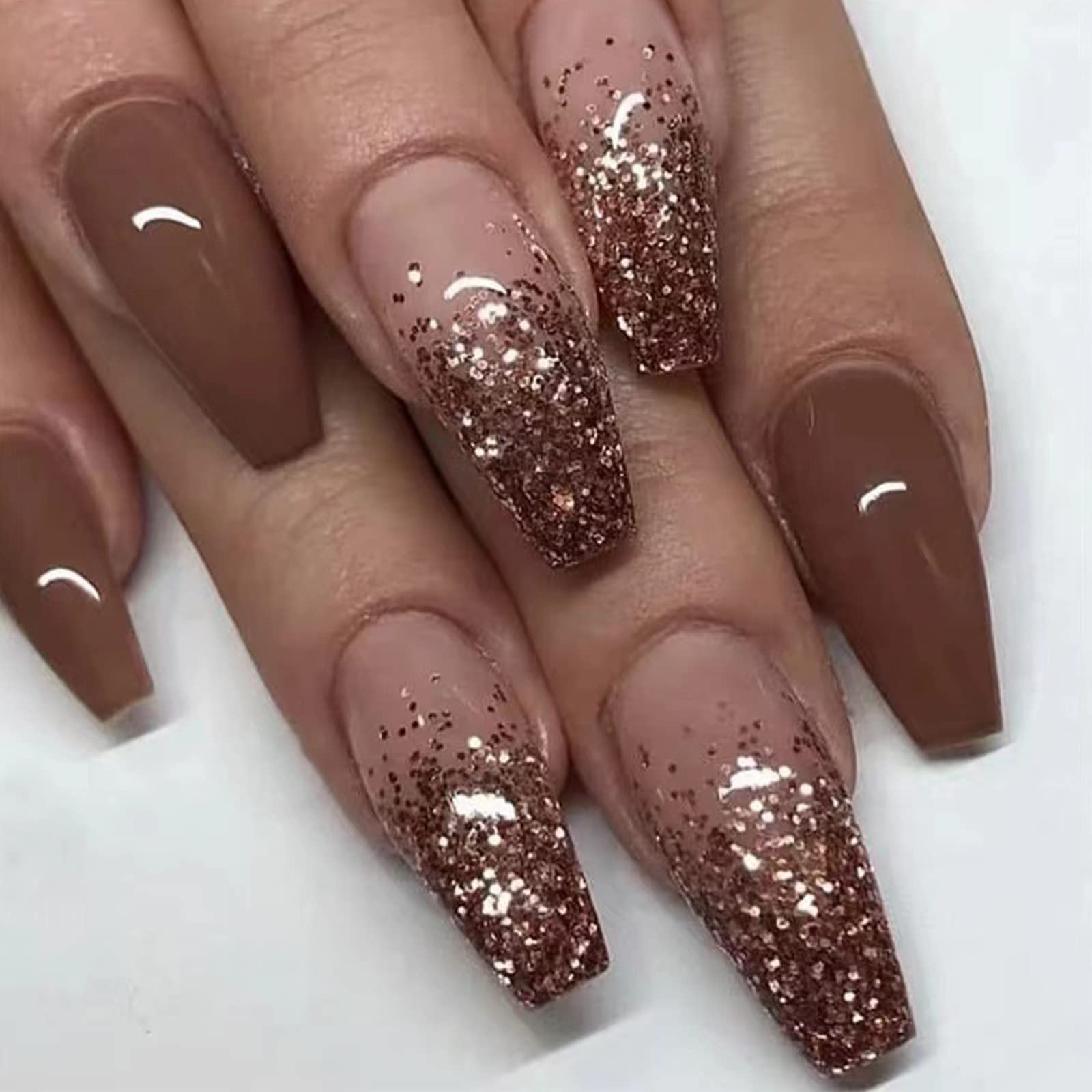SINHOT uñas prensadas en forma ataúd mediana con brillo y gradiente marrón, estilo elegante.