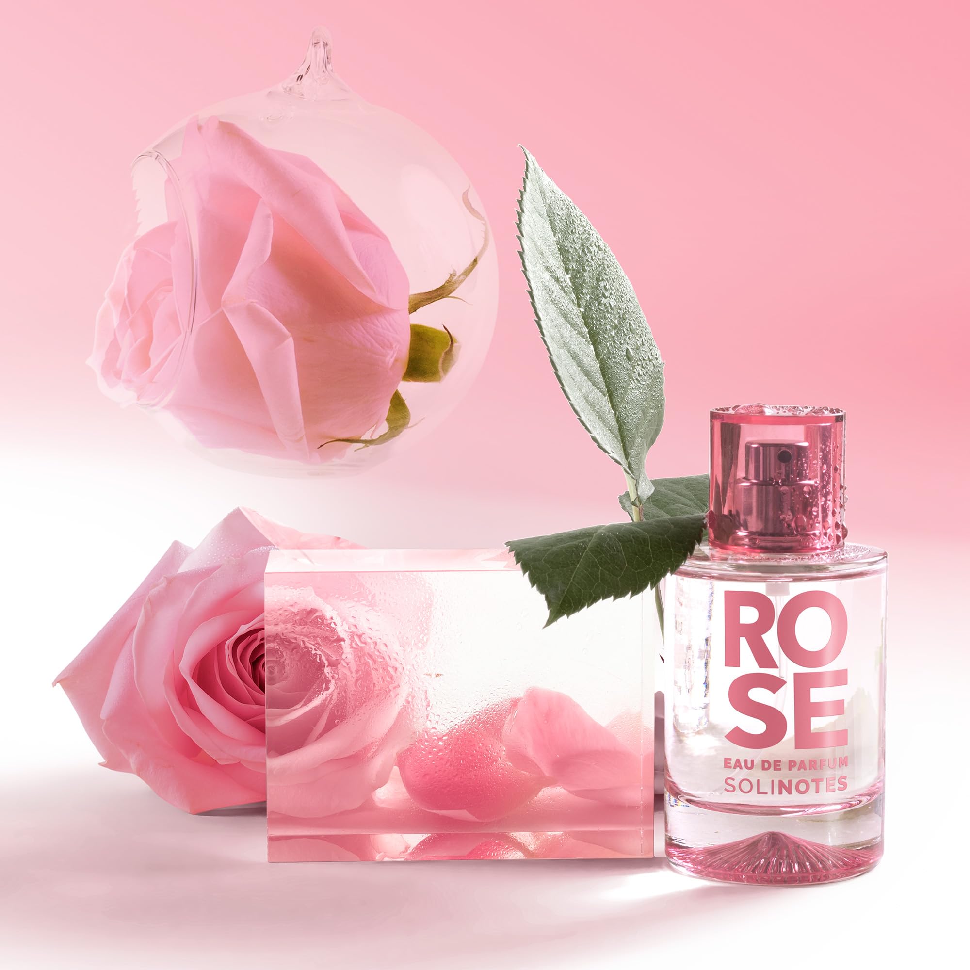 Notas de Solinotes Rose: bergamota y lychee para una apertura fresca.