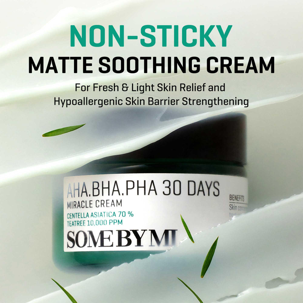 SOME BY MI Crema Miracle 30 Días, envase-jarrón con aplicación cómoda para uso diario.