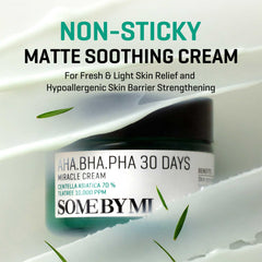 SOME BY MI Crema Miracle 30 Días, envase-jarrón con aplicación cómoda para uso diario.