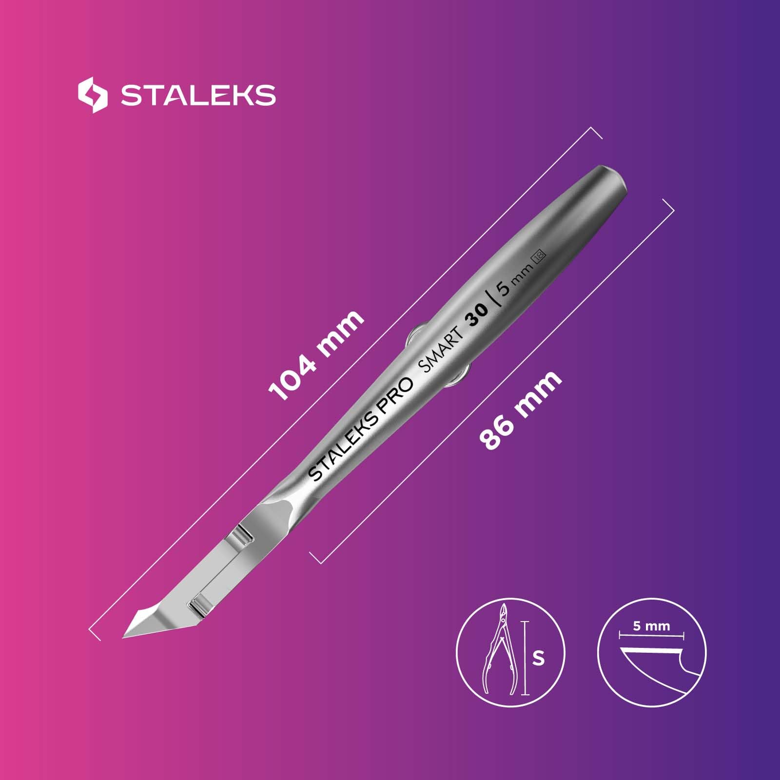 Corte limpio y preciso con cuchilla de 5 mm de Staleks Pro.