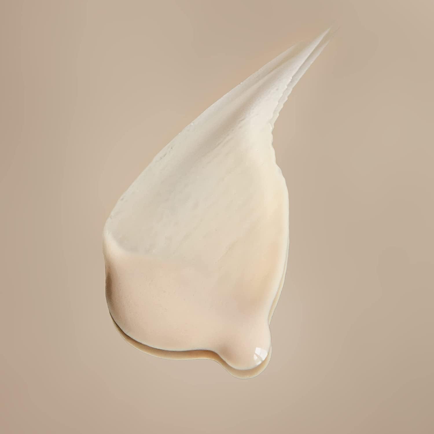 ShadeDrops aplicación rostro, se difumina como serum con hidratación ligera.