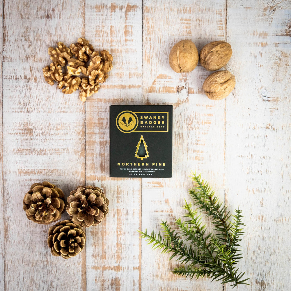Swanky Badger Northern Pine ingredientes nutritivos: aceite de oliva, palma sostenible, coco y karité.