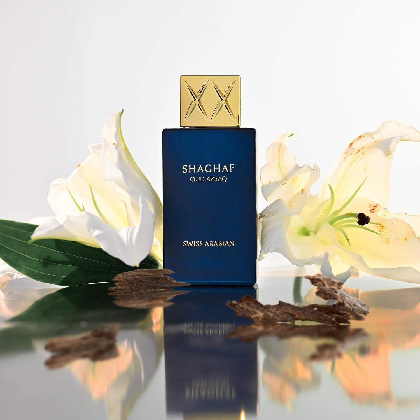 Corazón ámbar y vainilla en Shaghaf Oud Azraq, suavidad envolvente.