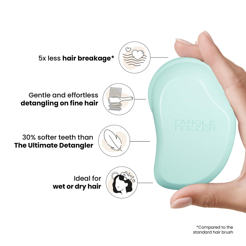 Tangle Teezer Original Detangler con diseño en palma para control.