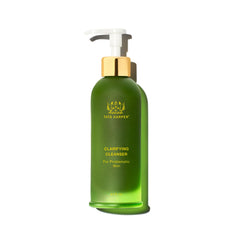Tata Harper Clarifying Cleanser: botella con espuma suave para piel grasa
