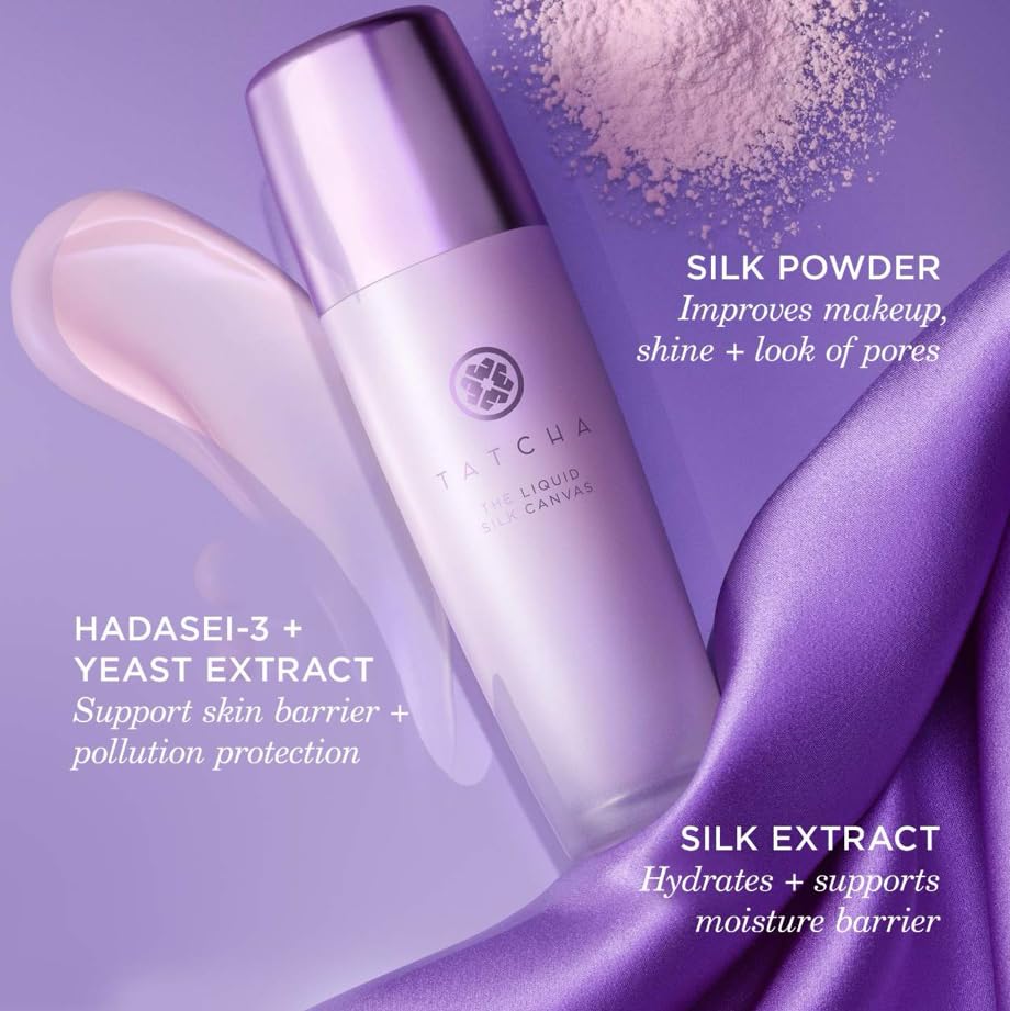 Tatcha Liquid Silk Canvas es libre de aceite y ligero para piel sin pesadez.