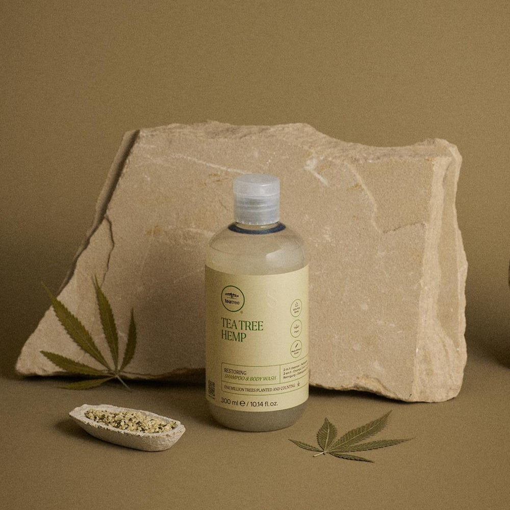 Étiquette et emballage Tea Tree Hemp Restoring Shampoo en version actuelle