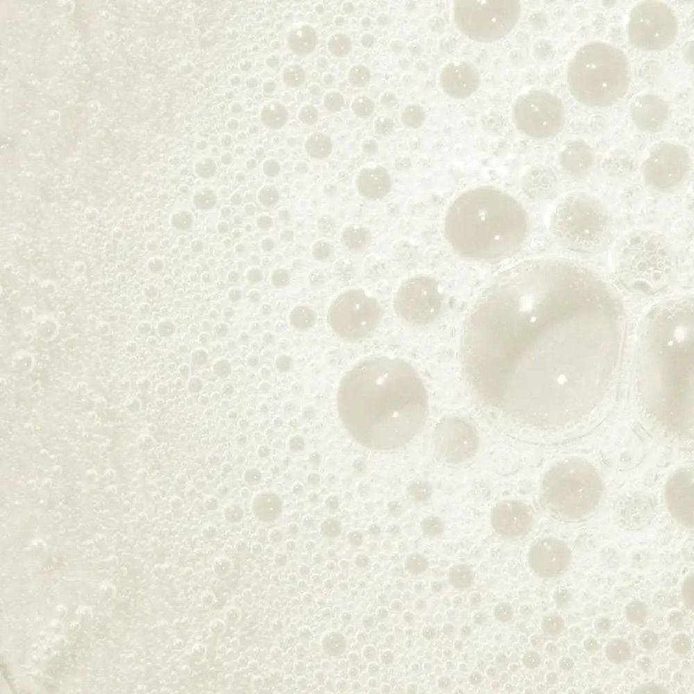 Utilisation sous la douche avec Tea Tree Hemp Restoring Shampoo