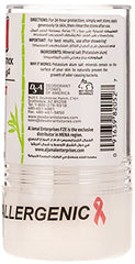 Thai Deodorant Stone aplicación en axila para neutralizar olores.
