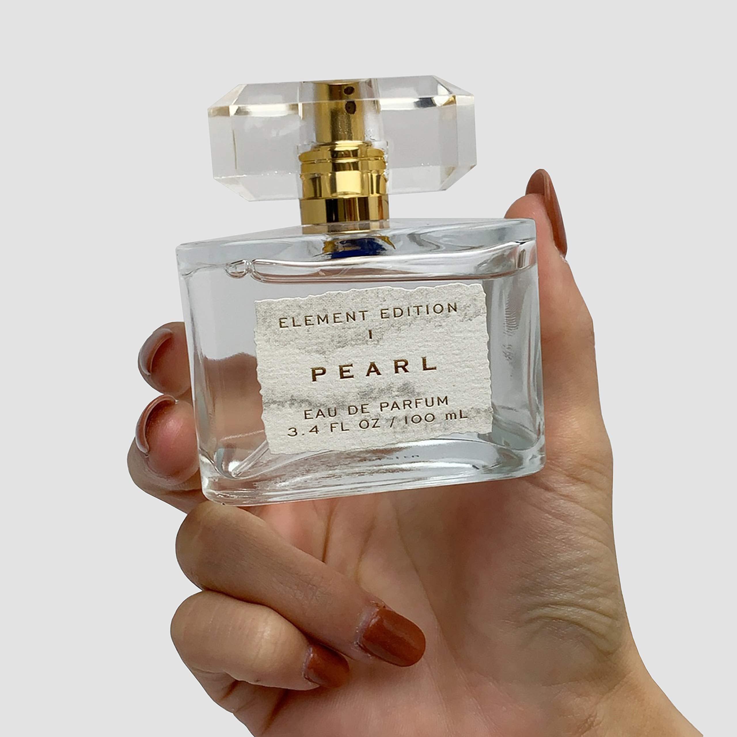 Detalle de rosas en el diseño de Tru Fragrance Beauty Edición Elemento para tu tocador.