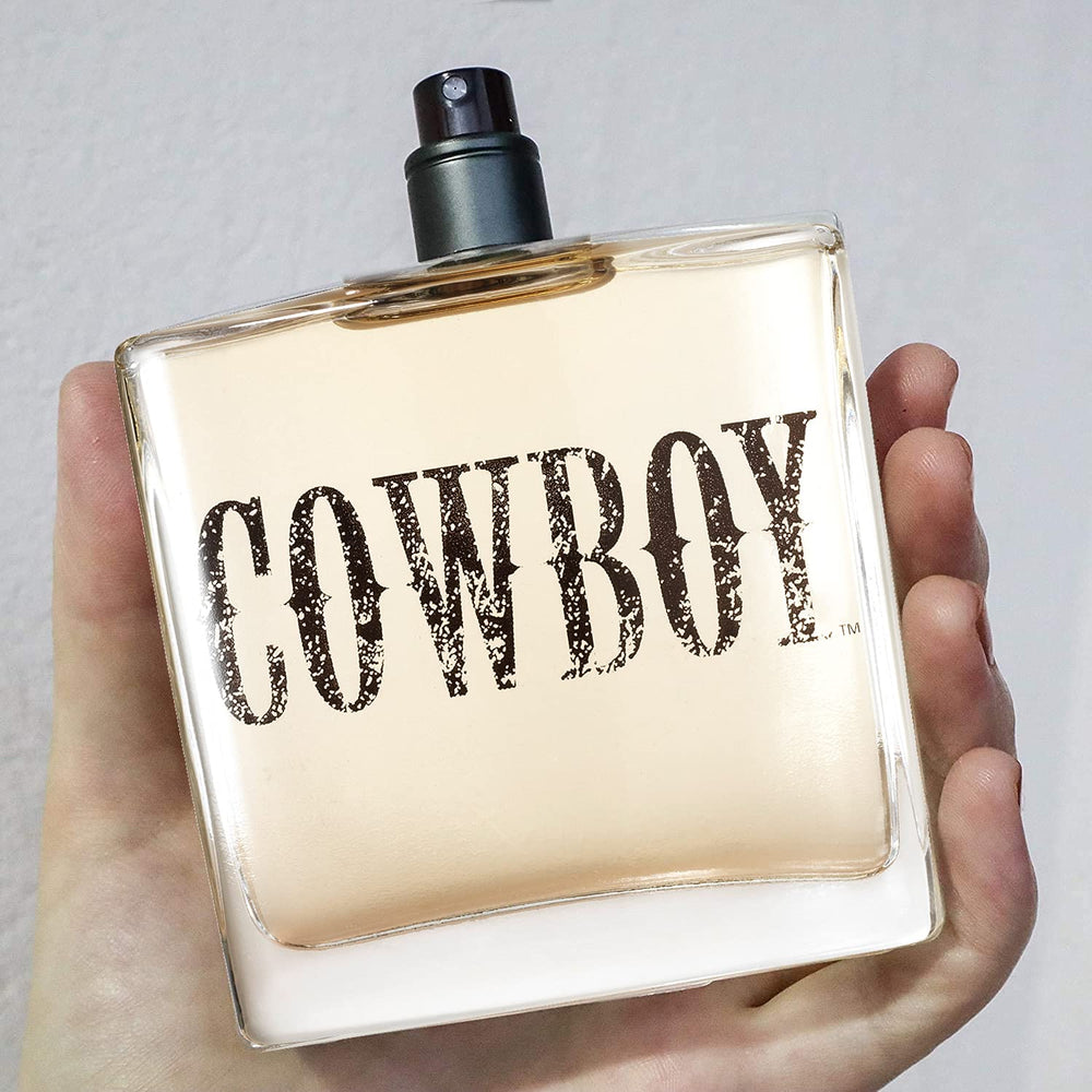 Notas de musgo en Cowboy crean sensación terrosa duradera.