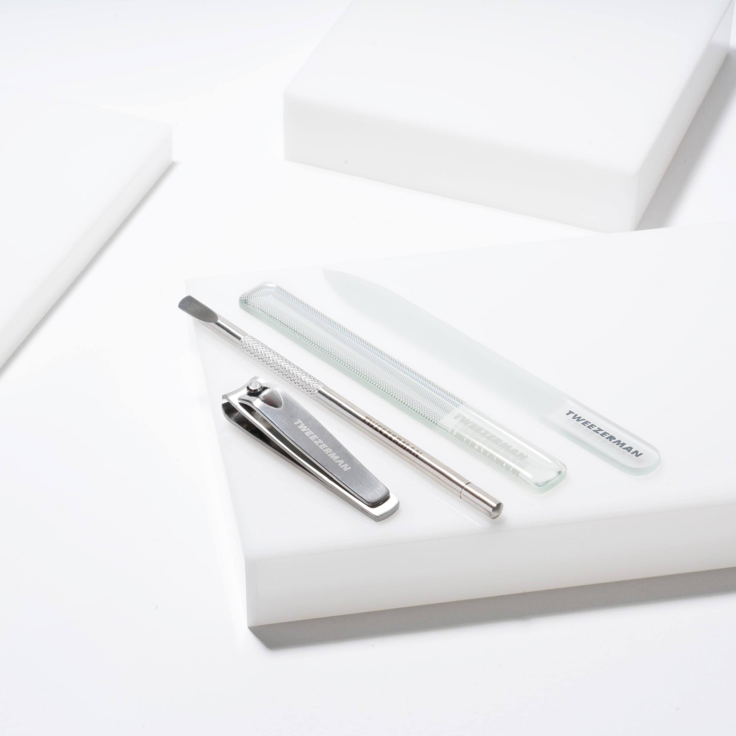 Tweezerman Lame coupe-ongles : lames solides pour des coupes nettes.