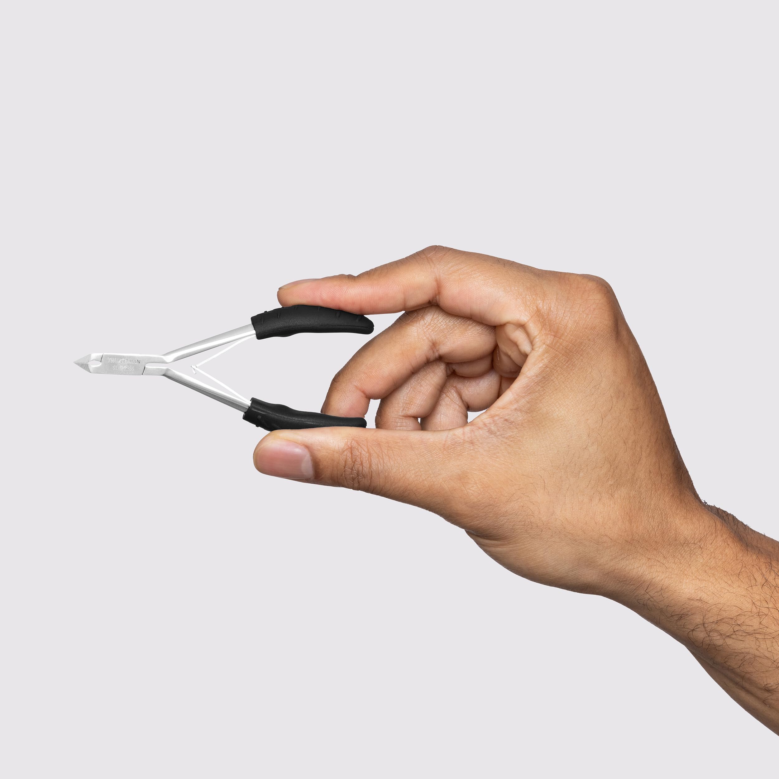 Tweezerman Great Grip Cuticle Nipper – lames robustes et durables.