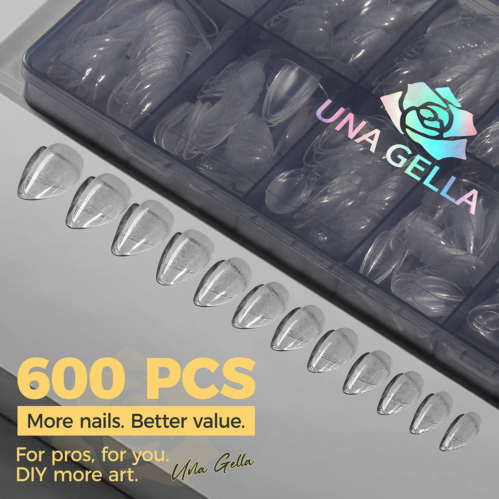 Fórmula gel suave de UNA GELLA para uñas ligeras y fáciles de trabajar.