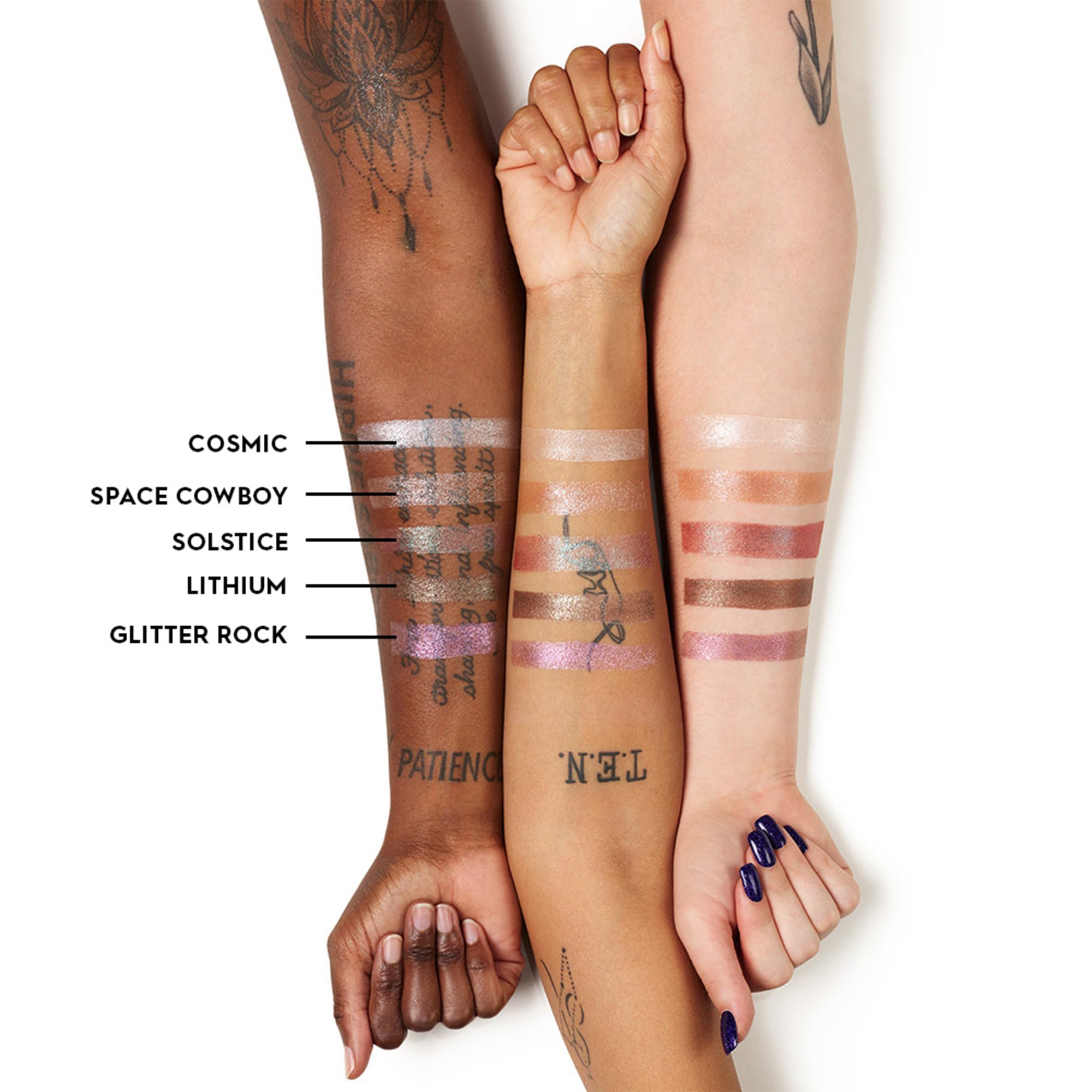 Aplicación seca o húmeda de Moondust para looks variados.
