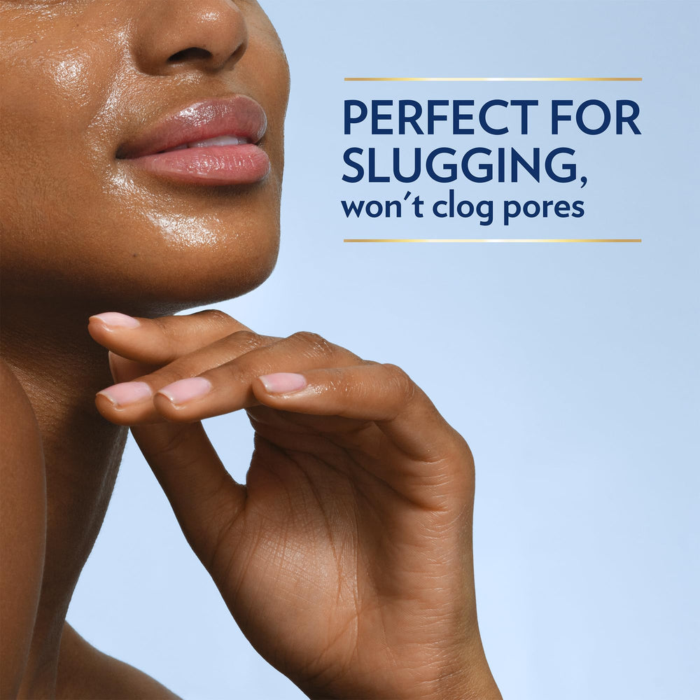 Vaseline Original protege piel seca e irritada.