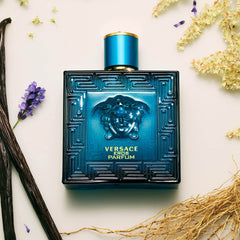 Versace Eros Parfum: empaque completo, frasco elegante