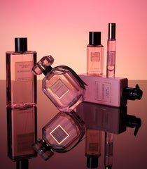 Bombshell, Vanilla Orchid para un remate suave y cálido en piel.