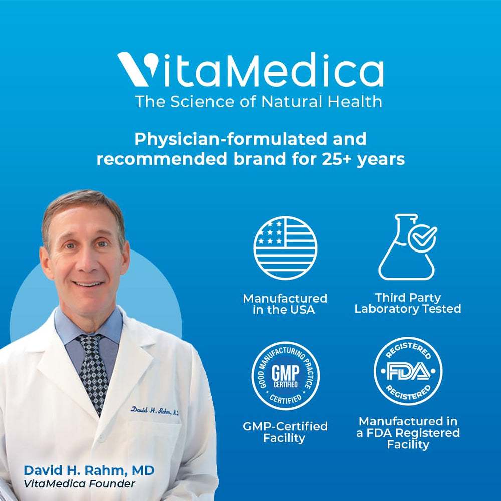 Aplicación suave de VitaMedica en rostro y contorno de ojos.