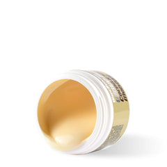 Wavebuilder Cocoa y Shea Wave Butter textura cremosa que aporta brillo natural.