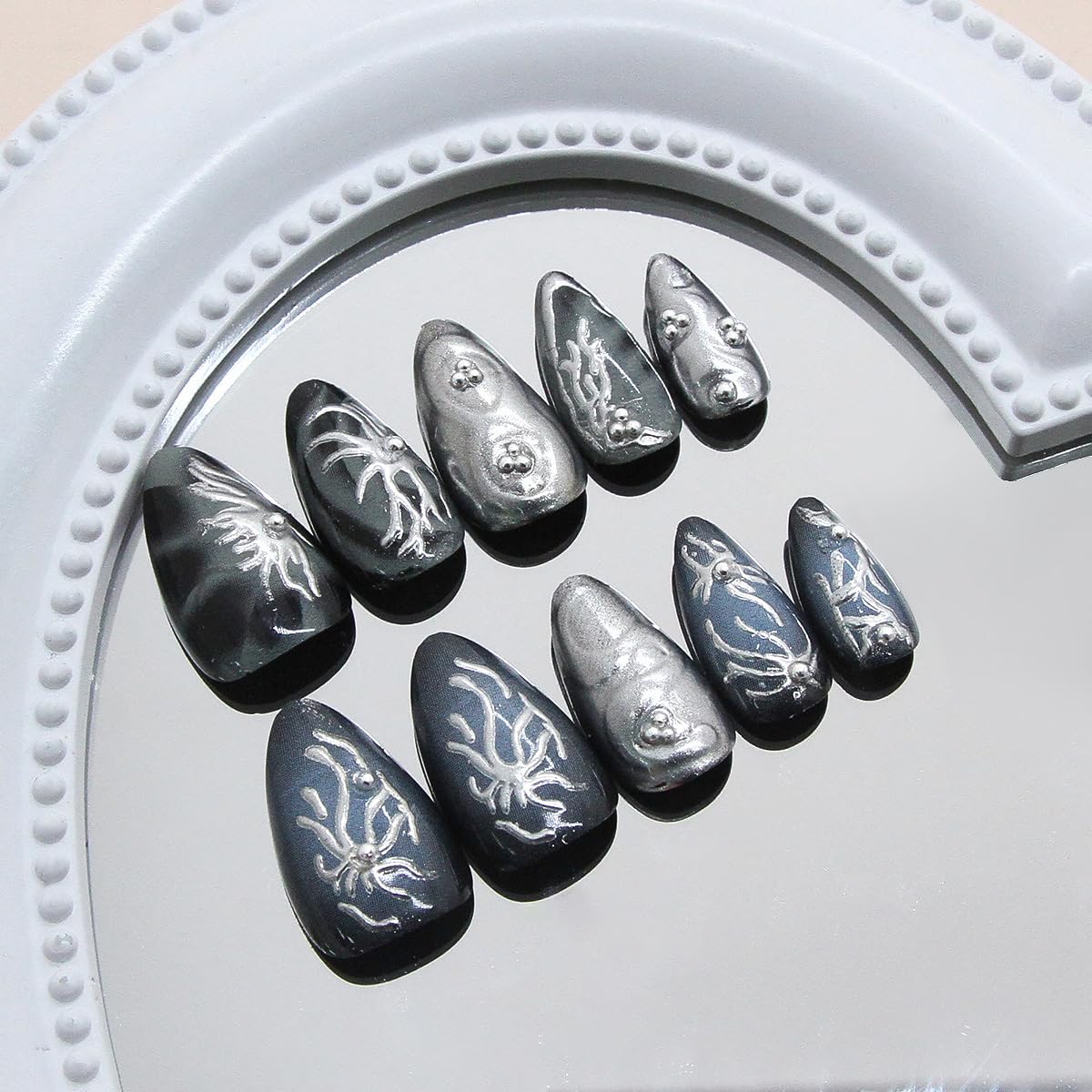 Uñas WBRRFJJ con acabado perla brillante, ideal para fiestas