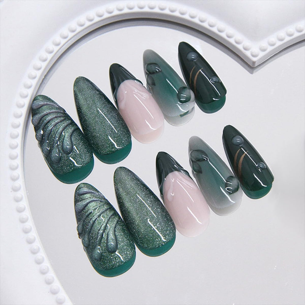 Uñas prensadas WBRRFJJ con estrella dorada, diseño llamativo para ocasiones especiales.